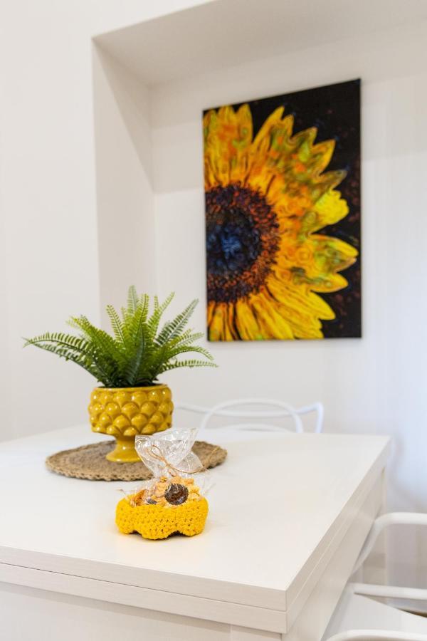 Mirasole House Villa มัสซาลูเบรนเซ ภายนอก รูปภาพ